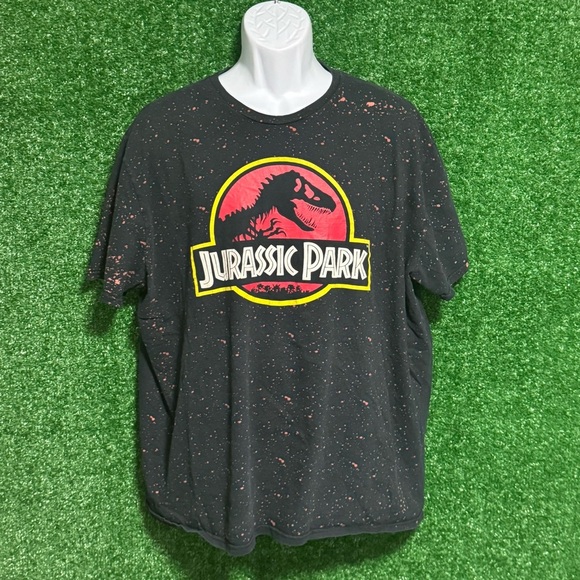 Universal Black and Red Short Sleeve Tee - Picture 1 of 3